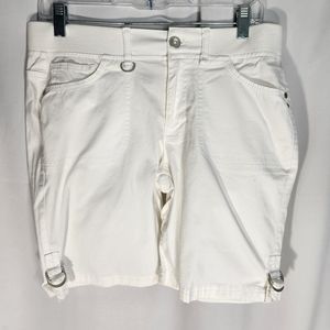 Gloria Vanderbilt White Elastic Waist Shorts Size 6
